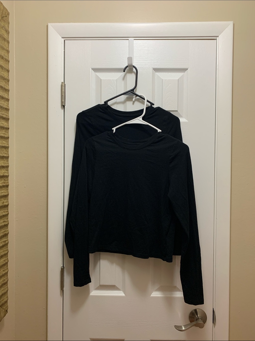 3-pack Old Navy Black Long-Sleeve Crew Neck Tee